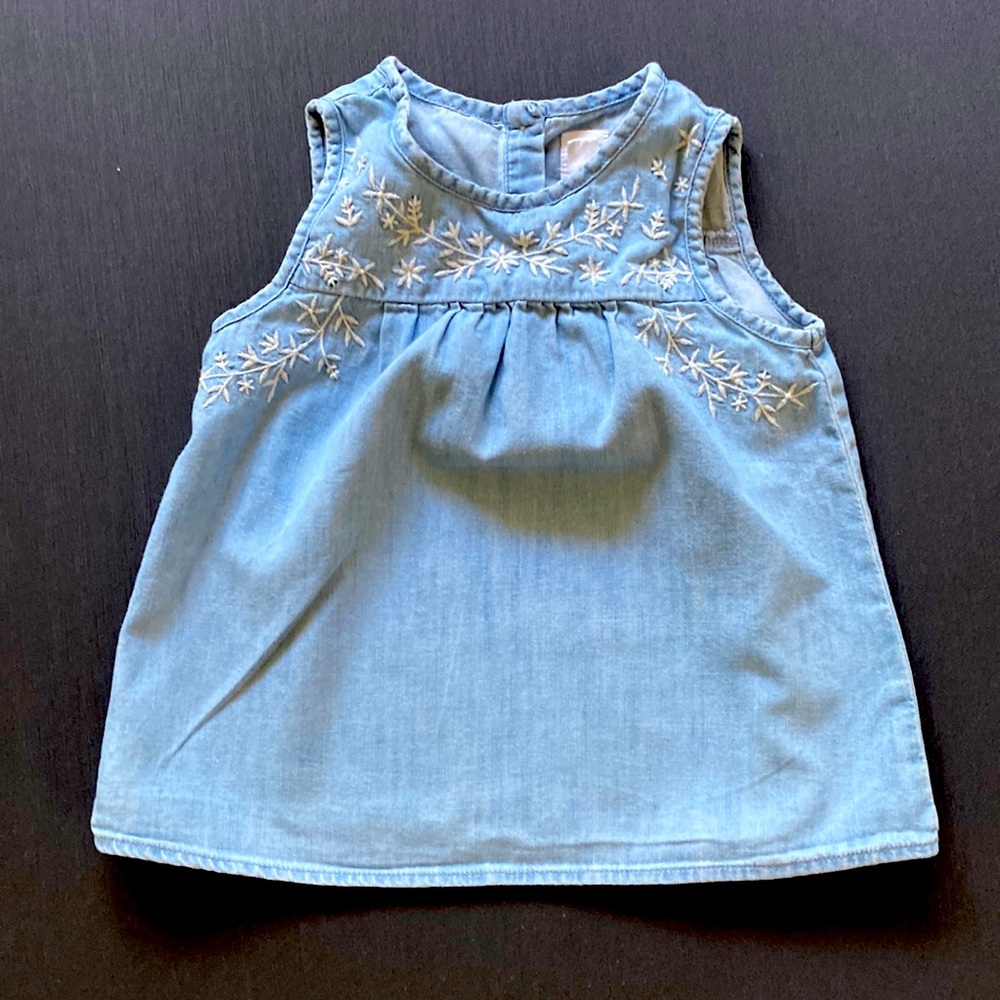 Gap chambray tank